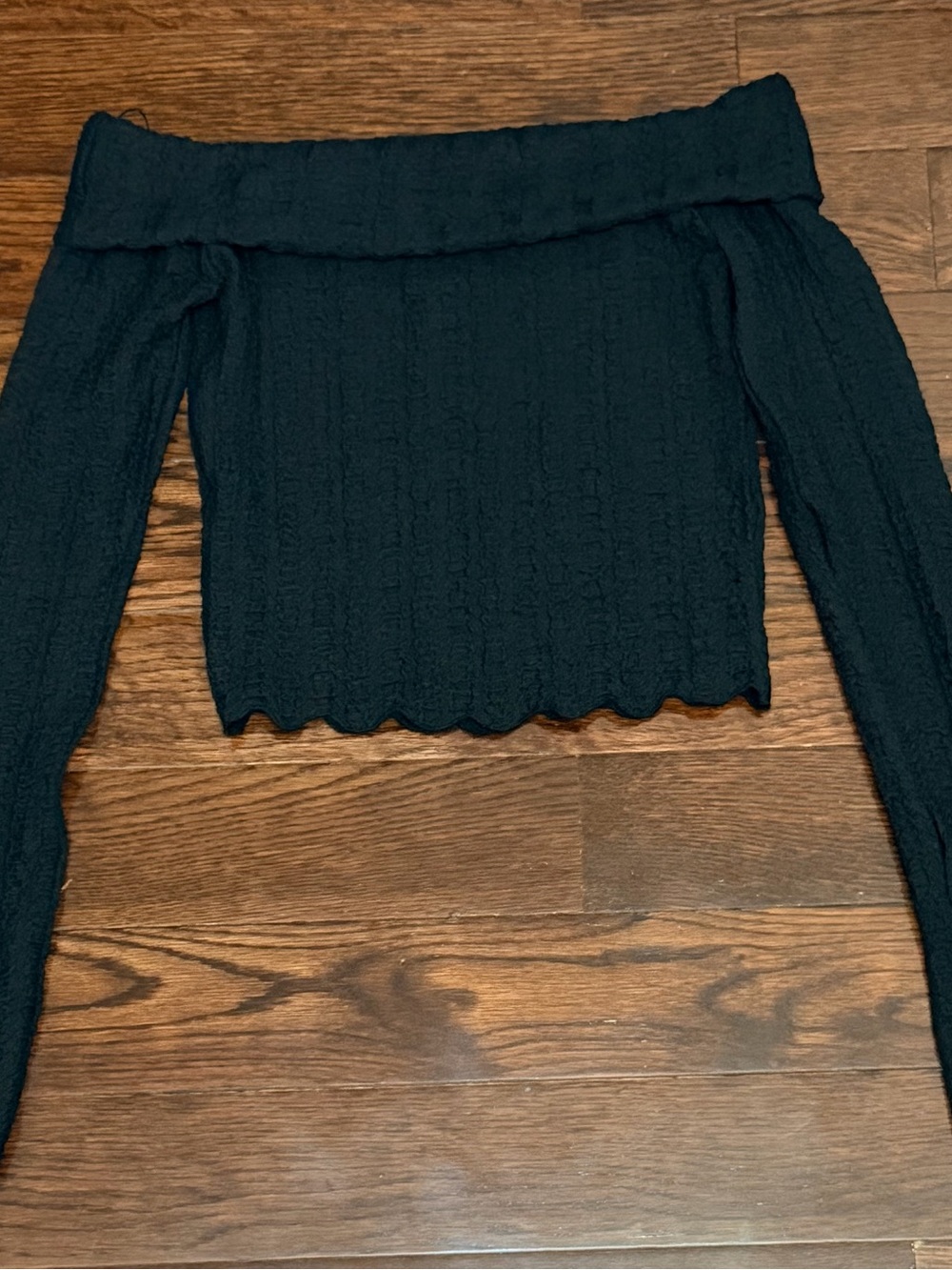 H & M Divided Off-Shoulder Black Ribbed Crop Top Size XS